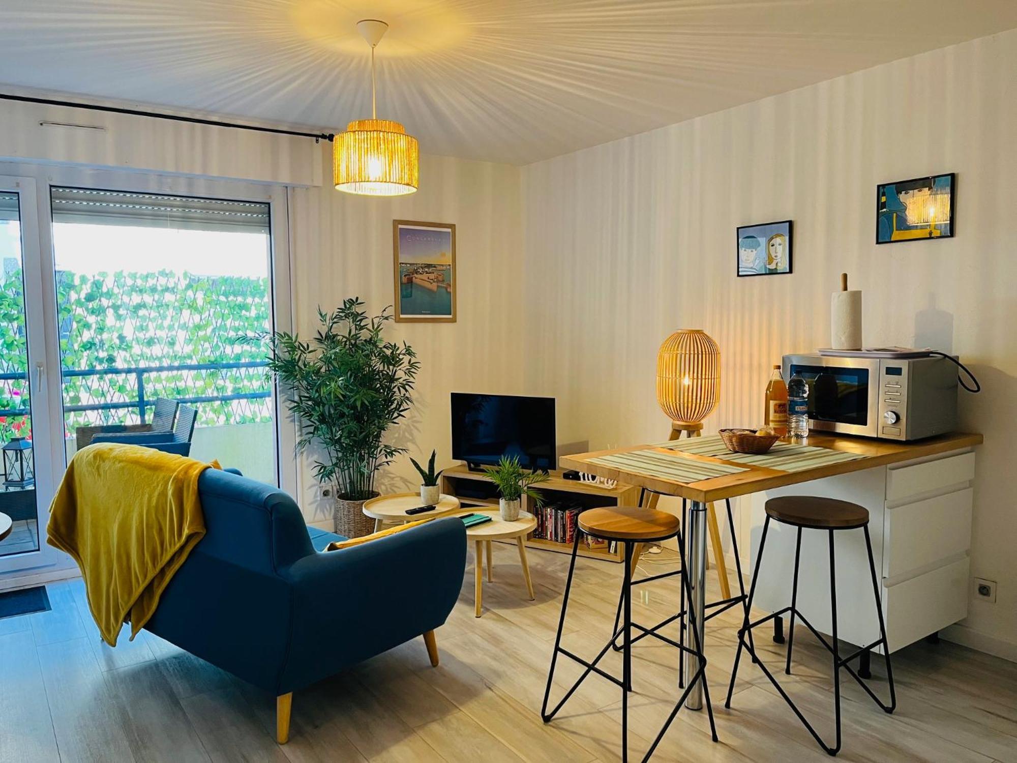 Au Bord De L'Eau Apartment Конкарно Екстериор снимка